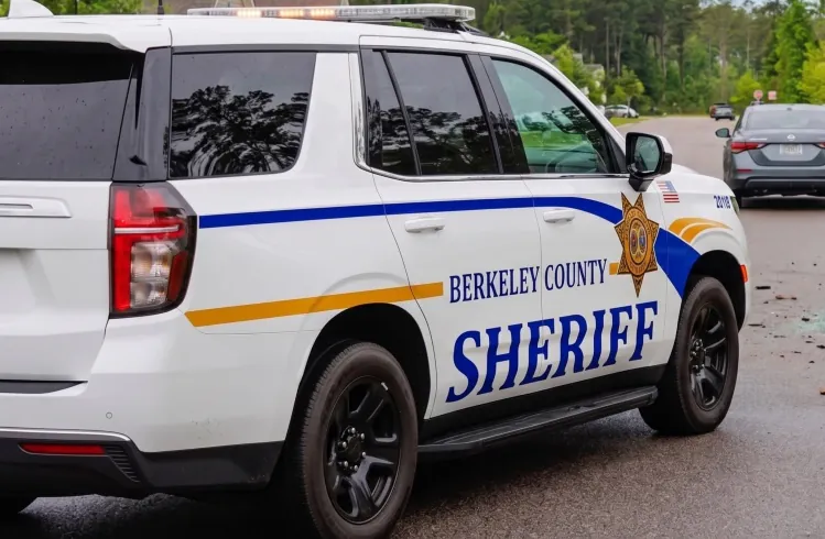 Woman, 79, Killed in Clements Ferry Road Crash Between SUV and 18 ...